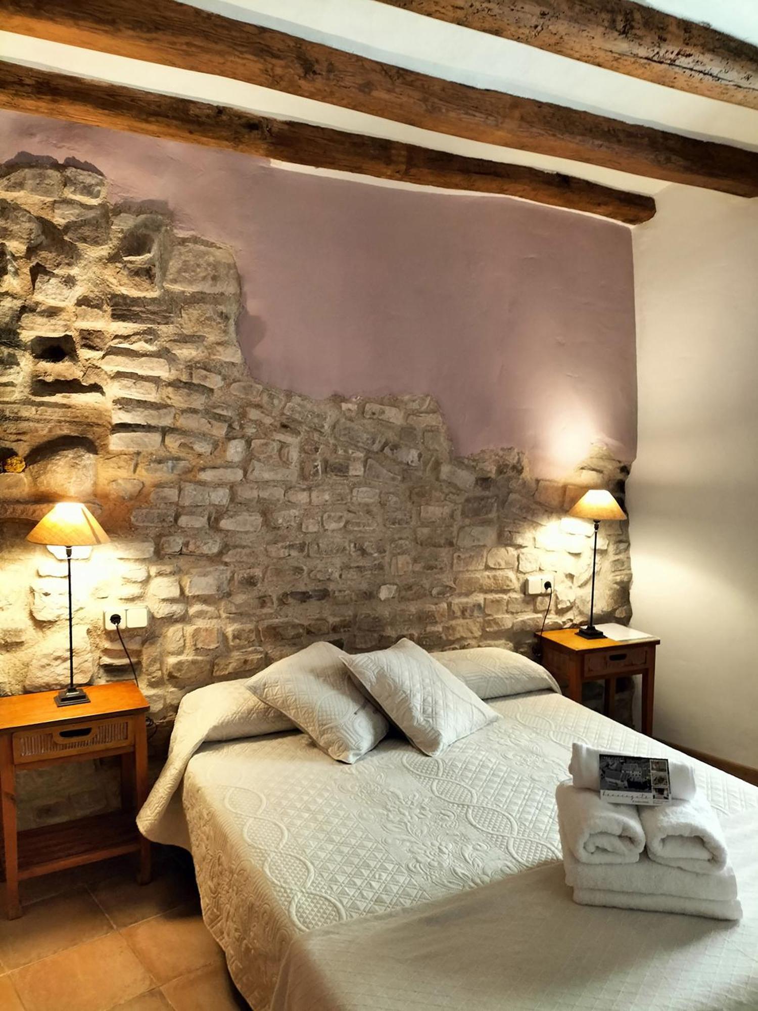 Casa Miret Pension Vallvert de Queralt Buitenkant foto
